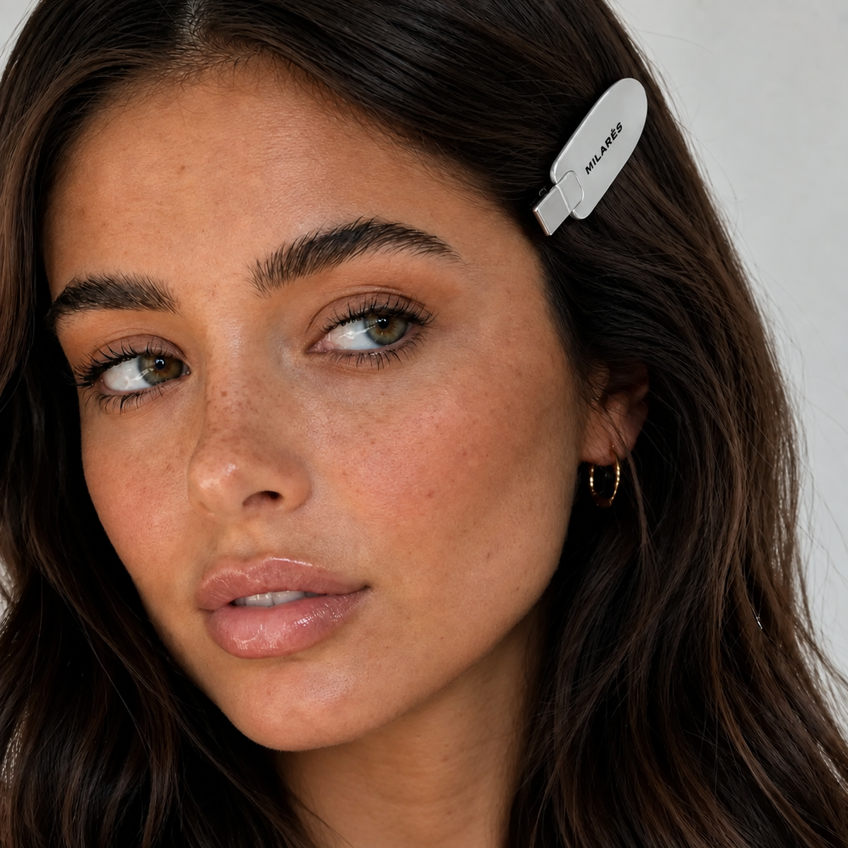 silver creaseless hair clips